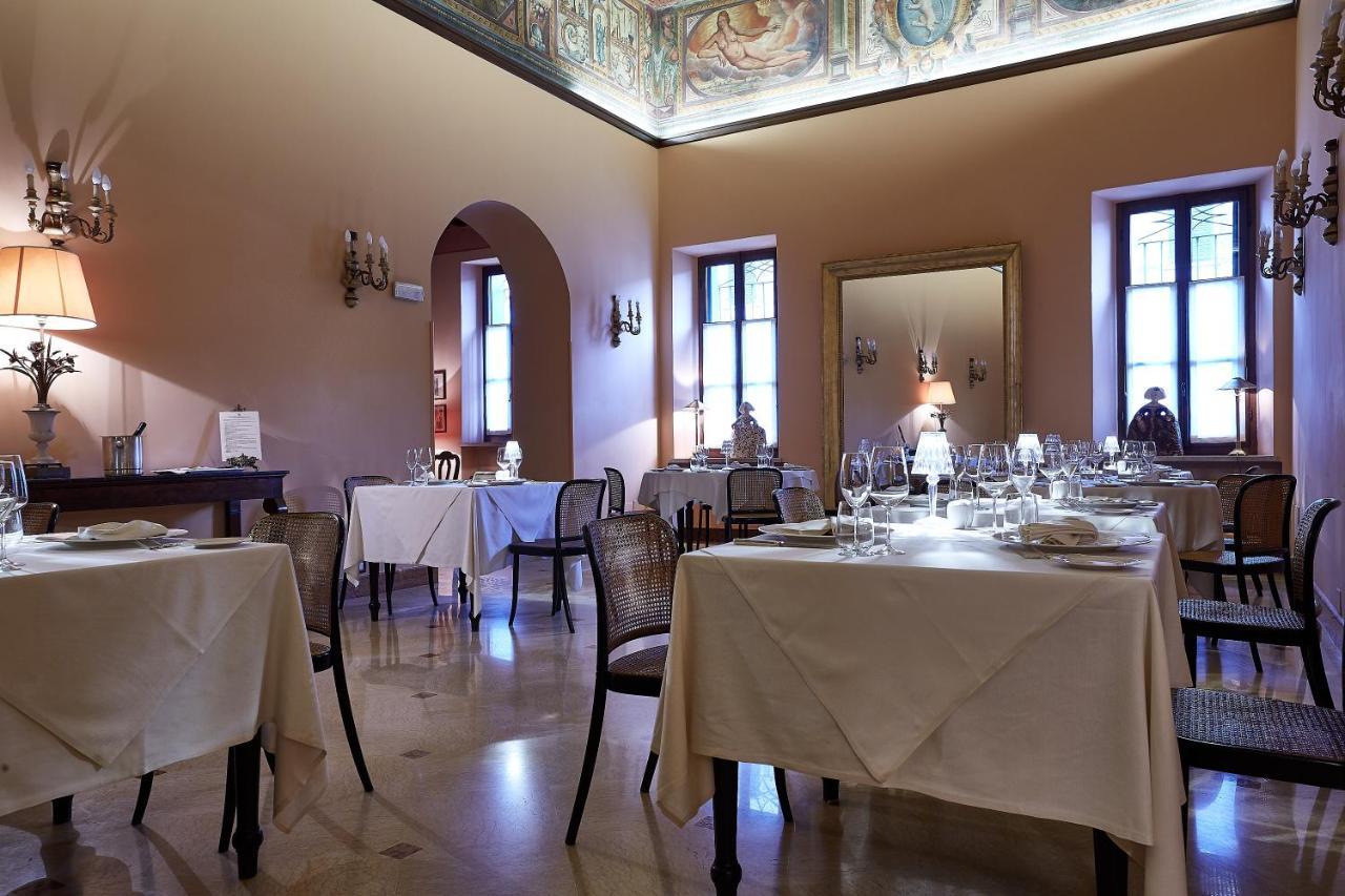 Albergo Trattoria Il Leone Pomponesco Esterno foto