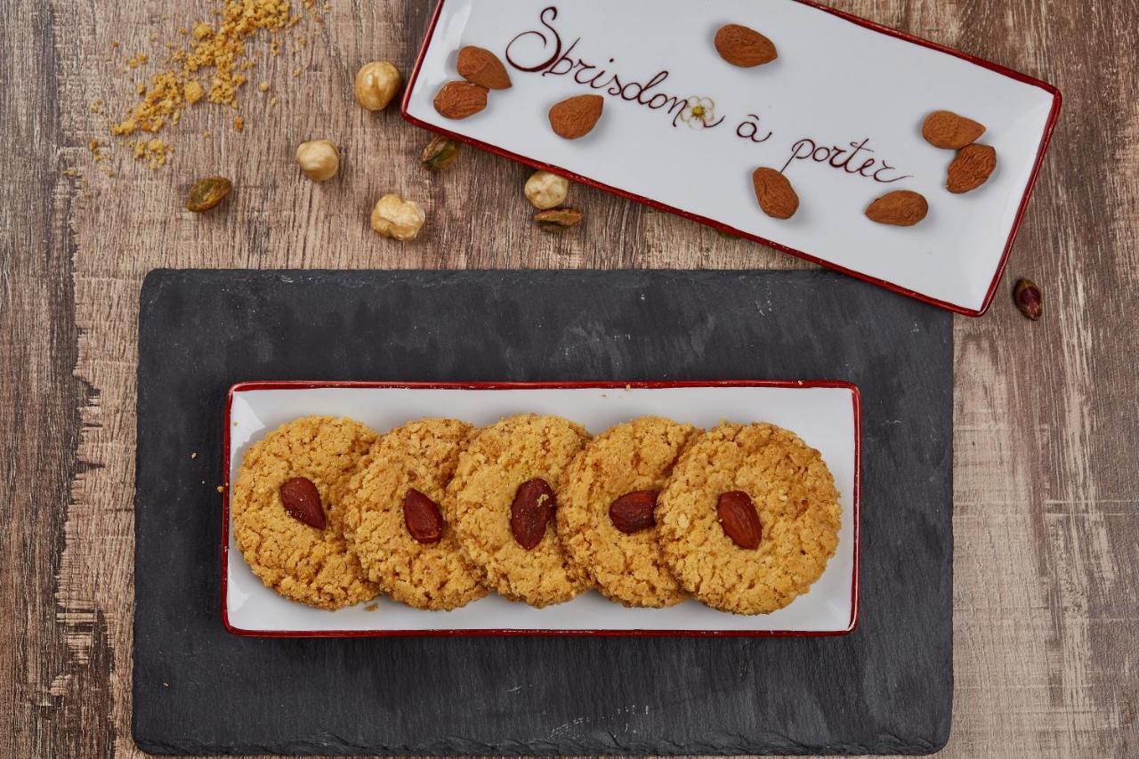 Albergo Trattoria Il Leone Pomponesco Esterno foto