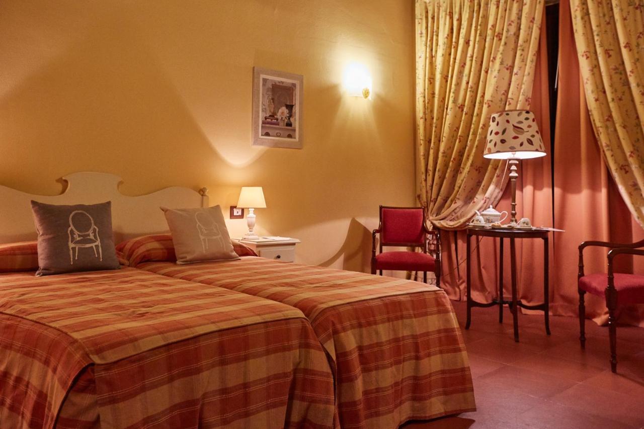 Albergo Trattoria Il Leone Pomponesco Esterno foto