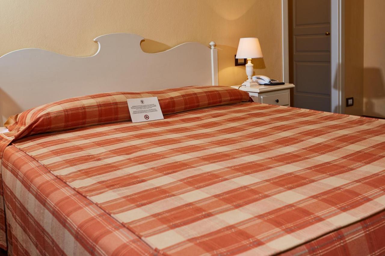 Albergo Trattoria Il Leone Pomponesco Esterno foto