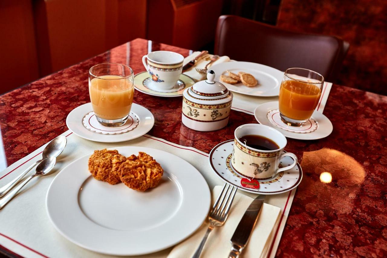 Albergo Trattoria Il Leone Pomponesco Esterno foto