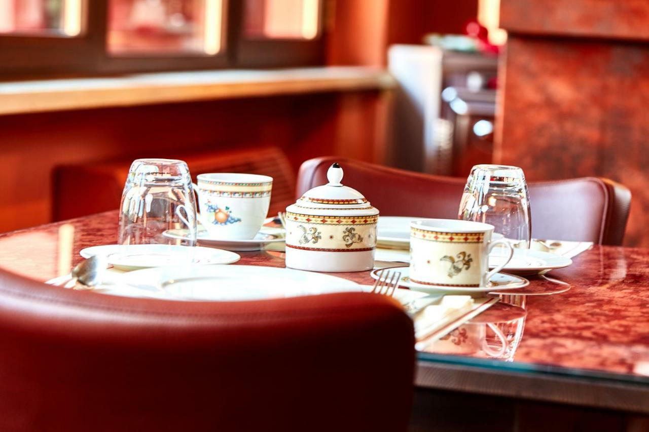 Albergo Trattoria Il Leone Pomponesco Esterno foto