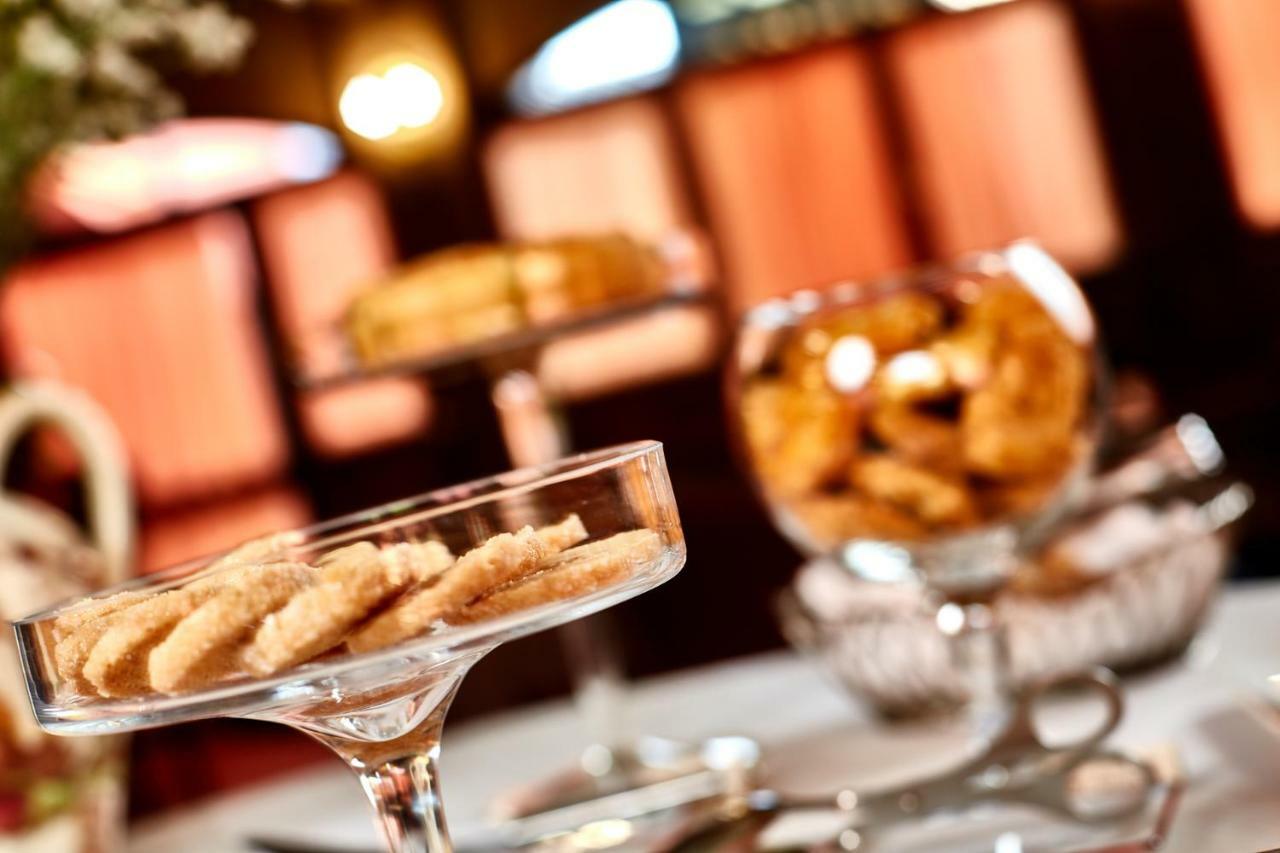 Albergo Trattoria Il Leone Pomponesco Esterno foto
