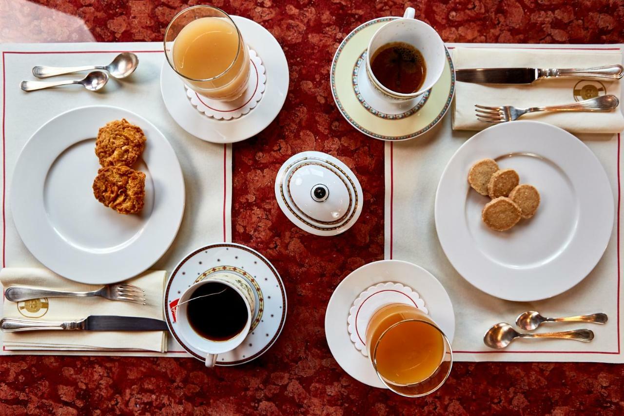 Albergo Trattoria Il Leone Pomponesco Esterno foto