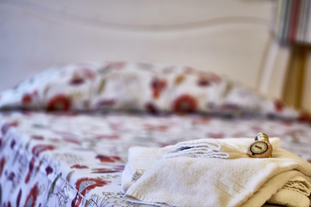 Albergo Trattoria Il Leone Pomponesco Esterno foto
