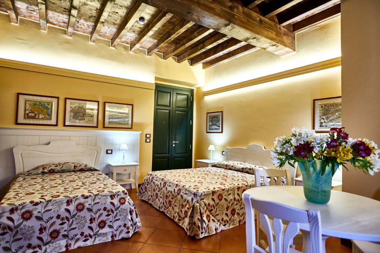 Albergo Trattoria Il Leone Pomponesco Esterno foto
