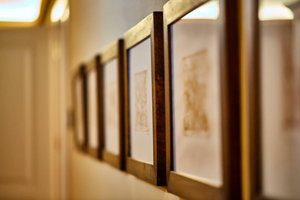 Albergo Trattoria Il Leone Pomponesco Esterno foto
